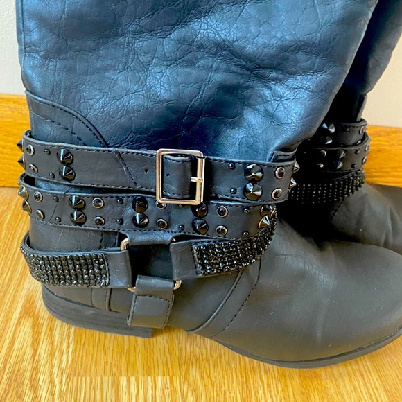 Not rated black studded buckle boots 8.5 - Picture 2 of 5